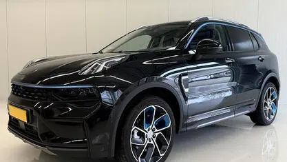 Zwart Gebruikt 2023 Lynk & Co 01 SUV | € 24.450 (Goede deal)