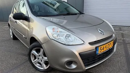 Occasion 2009 Renault Clio II Hatchback | € 2.649 (Eerlijke prijs)