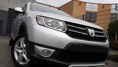 Zilver Gebruikt 2016 Dacia Sandero Sedan | € 6.800 (Eerlijke prijs)