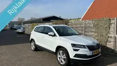 Wit, metallic lak Gebruikt 2020 Skoda Karoq Business Line SUV | € 23.750 (Eerlijke prijs)