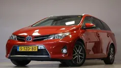 Rood Gebruikt 2014 Toyota Auris Touring Sports Stationwagen | € 9.495 (Eerlijke prijs)