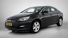 Gebruikt 2013 Opel Astra Sedan | € 8.450 (Eerlijke prijs)