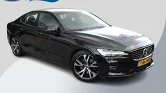 Gebruikt 2021 Volvo S60 R-Design Sedan | € 28.400 (Eerlijke prijs)