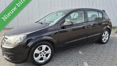 Gebruikt 2004 Opel Astra Sport Hatchback | € 1.599 (Eerlijke prijs)