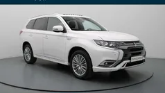 Gebruikt 2019 Mitsubishi Outlander Intense+ SUV | € 24.990 (Eerlijke prijs)