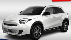 Blauw, metallic lak Nieuw 2025 Fiat 600 La Prima SUV | € 32.888 (Eerlijke prijs)