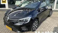 Gebruikt 2023 Renault Clio V Equilibre Hatchback | € 15.495 (Eerlijke prijs)