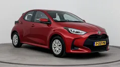 Gebruikt 2022 Toyota Yaris Hybrid Active Hatchback | € 20.999 (Eerlijke prijs)