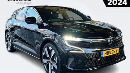 Gebruikt 2025 Renault Megane E-Tech Komfort Hatchback | € 32.445 (Eerlijke prijs)