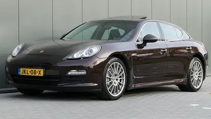 Bruin Gebruikt 2012 Porsche Panamera Hatchback | € 26.940 (Super prijs)