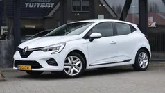 Hatchback Gebruikt 2020 Renault Clio V Zen Hatchback | € 11.845 (Eerlijke prijs)