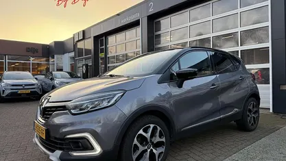 Zwart Gebruikt 2019 Renault Captur Intens SUV | € 17.490 (Eerlijke prijs)