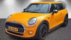 Oranje Gebruikt 2015 Mini ONE Hatchback | € 10.445 (Eerlijke prijs)