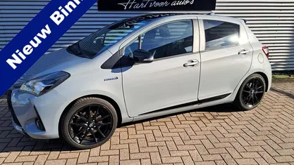 Occasion Toyota Yaris Hybrid Sport 2019 Grijs Hatchback