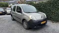 Grijs, metallic lak Gebruikt 2009 Renault Kangoo Authentique MPV | € 2.445 (Eerlijke prijs)