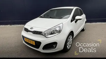 Wit Gebruikt 2012 Kia Rio Hatchback | € 9.795 (Eerlijke prijs)