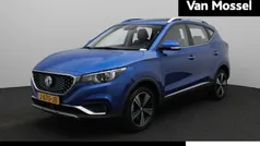 Blauw Gebruikt 2020 MG ZS Luxury Sedan | € 15.495 (Eerlijke prijs)