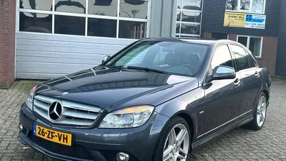 Grijs Gebruikt 2008 Mercedes C320 Avantgarde Sedan | € 7.900 (Eerlijke prijs)