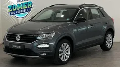 Gebruikt 2020 VW T-Roc Style SUV | € 25.695 (Eerlijke prijs)