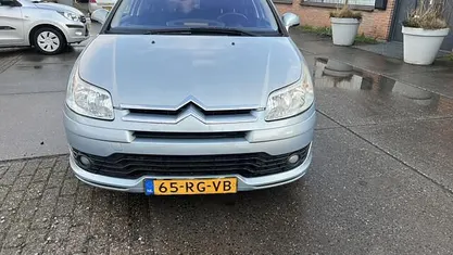 Blauw Occasion 2005 Citroën C4 VTR Sport Hatchback | € 1.950 (Eerlijke prijs)