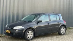 Zwart Gebruikt 2008 Renault Mégane III Business Hatchback | € 1.950 (Goede deal)