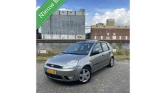 Grijs Gebruikt 2003 Ford Fiesta Trend Hatchback | € 1.195 (Eerlijke prijs)