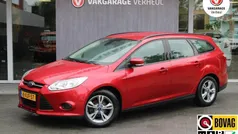 Rood Gebruikt 2014 Ford Focus Stationwagen | € 6.495 (Eerlijke prijs)