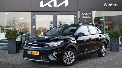 Occasion 2022 Kia Stonic SUV | € 17.745 (Eerlijke prijs)
