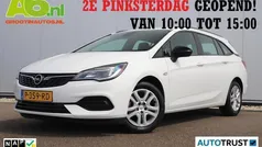 Summit white Gebruikt 2022 Opel Astra Edition Stationwagen | € 14.900 (Super prijs)