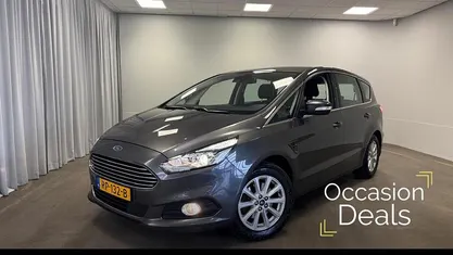 Grijs Occasion 2017 Ford S-MAX Titanium MPV | € 19.945 (Eerlijke prijs)