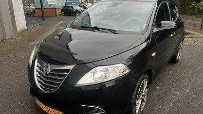 Occasion Lancia Ypsilon Platinum 86 PK (63 kW) 2014 Zwart Hatchback