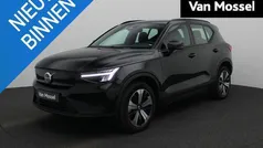 Zwart Gebruikt 2022 Volvo XC40 Core SUV | € 31.440 (Super prijs)
