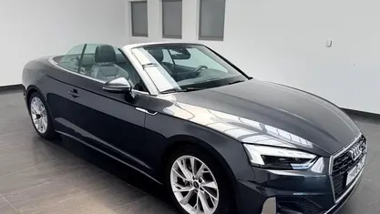 Grijs Occasion 2024 Audi A5 Cabriolet Cabriolet | € 56.400 (Eerlijke prijs)