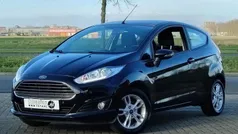 Zwart Gebruikt 2016 Ford Fiesta Hatchback | € 7.950 (Eerlijke prijs)