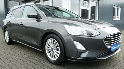 Grijs Occasion 2018 Ford Focus Business Edition Hatchback | € 11.999 (Eerlijke prijs)