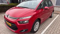 Rood Gebruikt 2015 Citroën C4 Picasso PureTech MPV | € 7.950 (Goede deal)