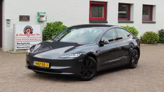 Grijs Gebruikt 2025 Tesla Model 3 RWD Sedan | € 39.400 (Eerlijke prijs)