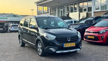 Gebruikt 2015 Dacia Lodgy MPV | € 7.950 (Eerlijke prijs)