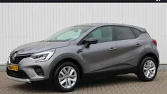 Grijs metallic Gebruikt 2024 Renault Captur Evolution SUV | € 22.850 (Eerlijke prijs)