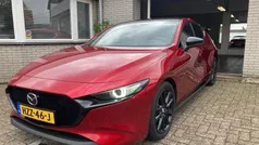 Rood Gebruikt 2020 Mazda 3 Hatchback | € 19.750 (Eerlijke prijs)