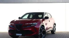 Rood Nieuw 2025 Alfa Romeo Junior Edizione Speciale SUV | € 38.900 (Eerlijke prijs)