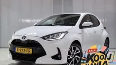 Wit Gebruikt 2021 Toyota Yaris Style Hatchback | € 21.800 (Eerlijke prijs)