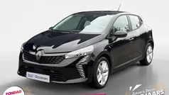 Zwart Gebruikt 2024 Renault Clio V Evolution Hatchback | € 19.935 (Goede deal)