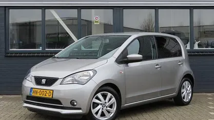 Grijs Gebruikt 2016 Seat Mii CONNECT Hatchback | € 7.250 (Eerlijke prijs)