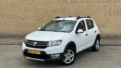 Gebruikt 2013 Dacia Sandero Lauréate Hatchback | € 4.395 (Eerlijke prijs)