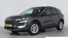Grijs Gebruikt 2023 Ford Kuga Titanium SUV | € 25.795 (Eerlijke prijs)