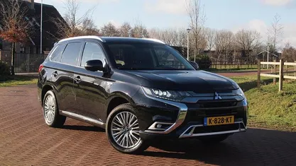 Occasion 2021 Mitsubishi Outlander Intense SUV | € 18.995 (Goede deal)