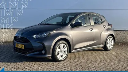 Grijs (metallic) Occasion 2023 Mazda 2 Hatchback | € 22.900 (Eerlijke prijs)