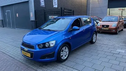 Blauw Gebruikt 2011 Chevrolet Aveo LT Hatchback | € 3.999 (Eerlijke prijs)