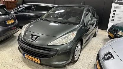 Grijs, metallic lak Gebruikt 2008 Peugeot 207 Hatchback | € 3.250 (Eerlijke prijs)